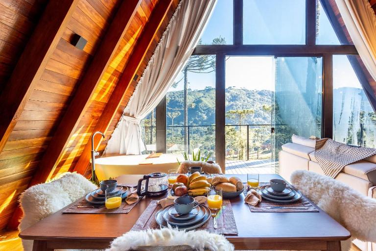 Chalé Aconchegante com Vista para as Montanhas. - B&B Águas Brancas