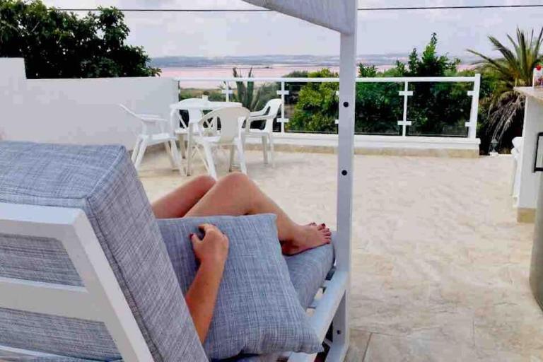 NEW! Romantic house at red lake in Torrevieja! - B&B Torrevieja