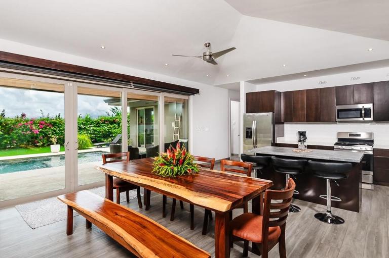 Private Pool Villa with 24-7 Concierge Service - B&B Playa Flamingo