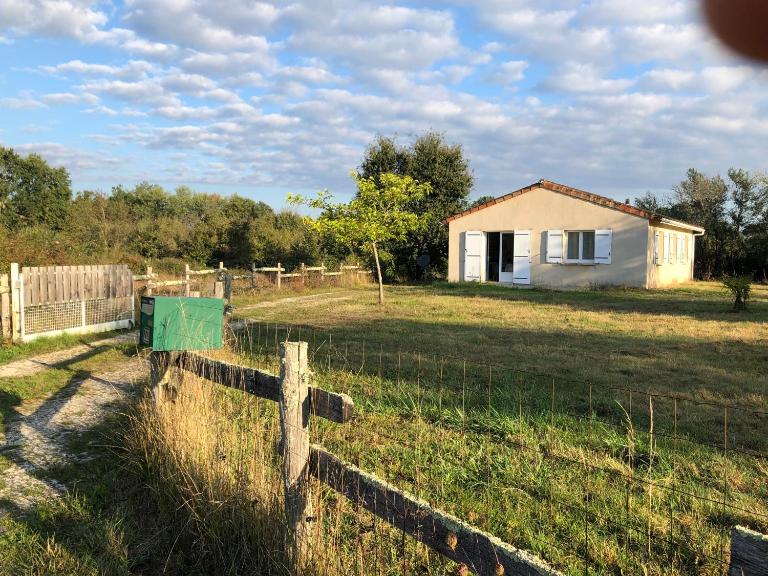 Maison de campagne meublée - B&B Issac