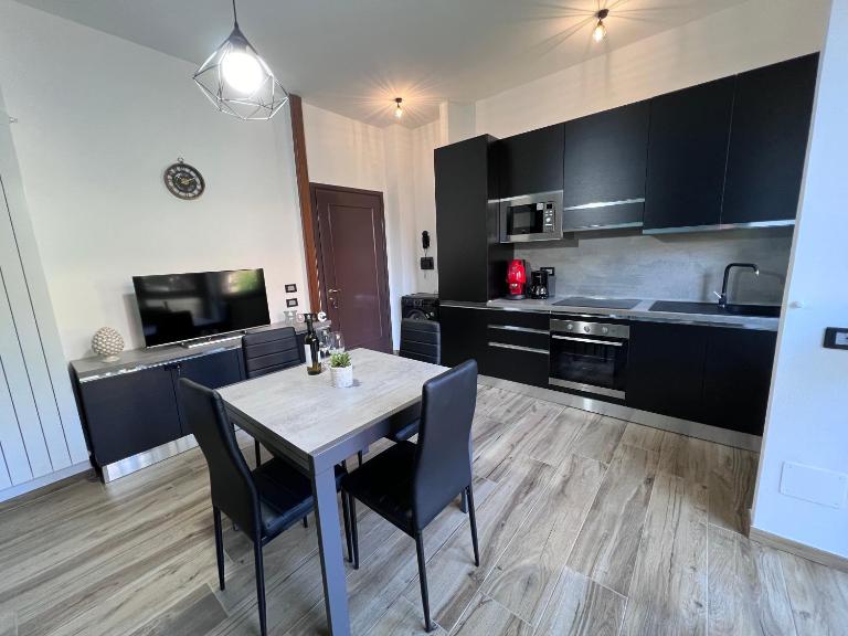 Virgilio House - Ferienwohnung Stresa