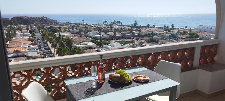 Cozy loft with Stunning Sea View - Bed and Breakfast Palm-Mar