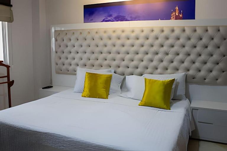 Cerca de la clínica San Luis. - B&B Bucaramanga