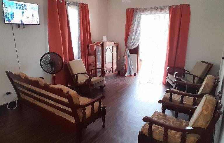 CozyGetAway- US Embassy, MedPlus 10 mins away - Chambres d'hôtes Bridgetown
