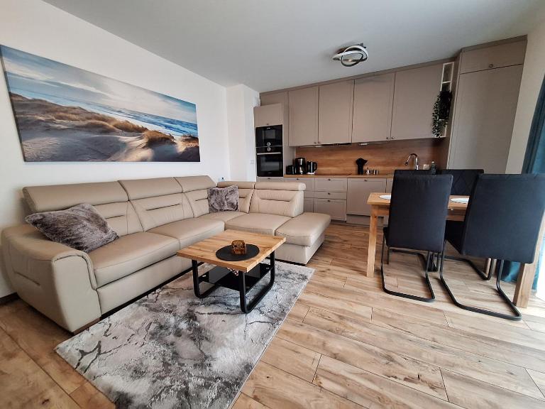 JH Apartament - B&B Kołobrzeg