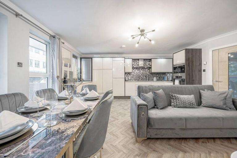 Edgware Road's Court - Bed and Breakfast Londen