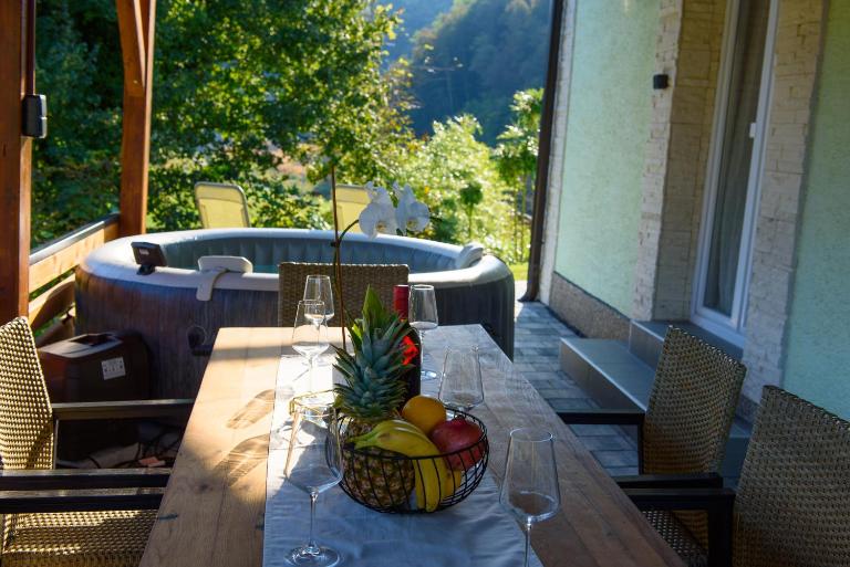 Kuća za odmor MEDENA - Bed and Breakfast Vižovlje