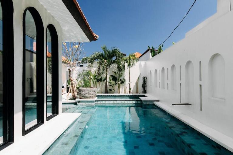 Design Villa Walking distance to Echo Beach! - Chambres d'hôtes Canggu