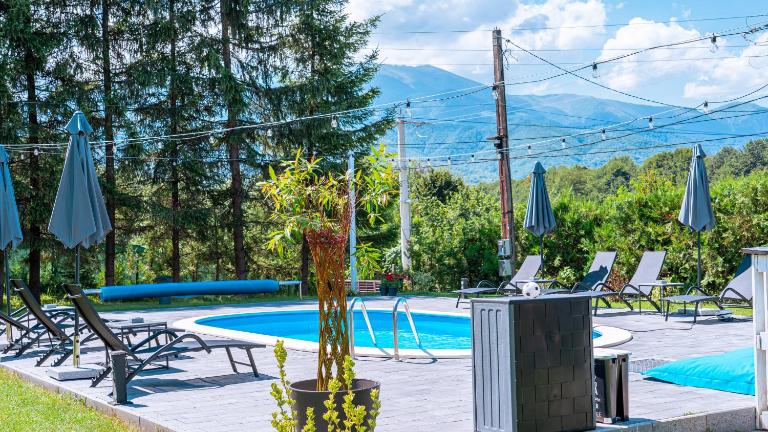 Chalet Maya - Chambres d'hôtes Avrig