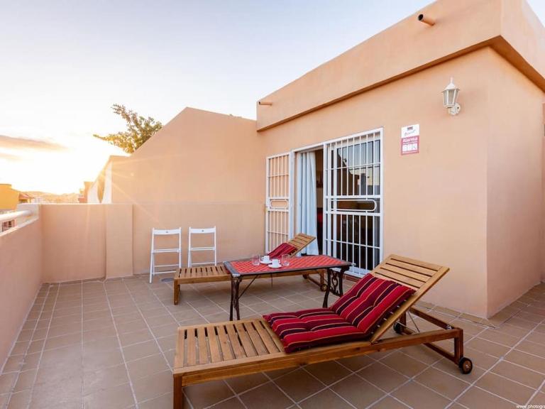 3A Penthouse Abrigos, Wi-Fi and Terrace - B&B Los Abrigos