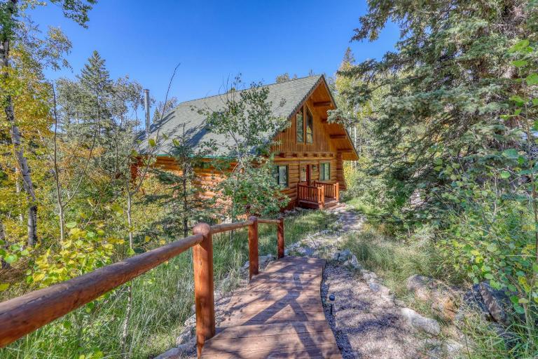 Deer Haven Lodge - Bed and Breakfast Lead