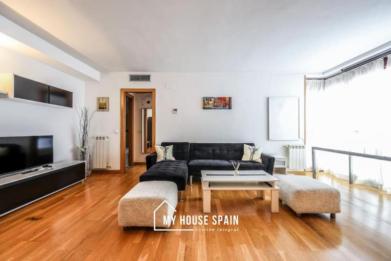 MyHouseSpain - Apartamento con Parking Caja Mágica - B&B Madrid