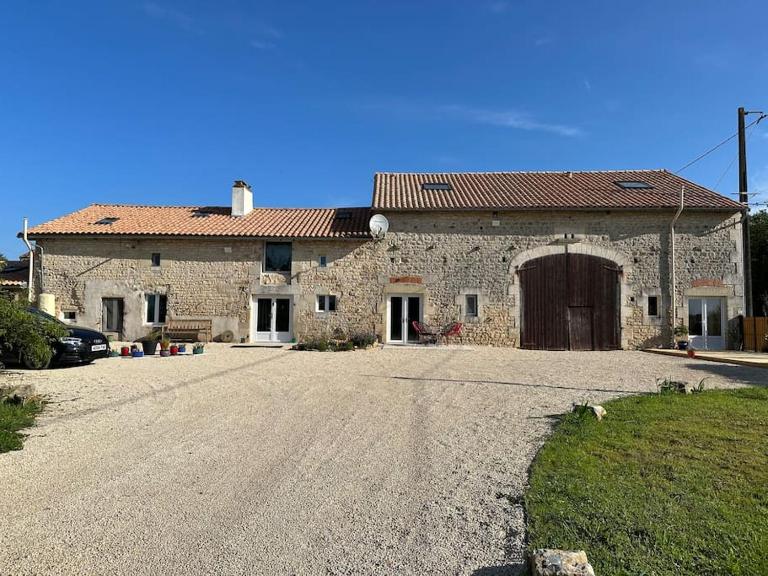 Esprit Charentais - The Bothy - Bed and Breakfast Londigny