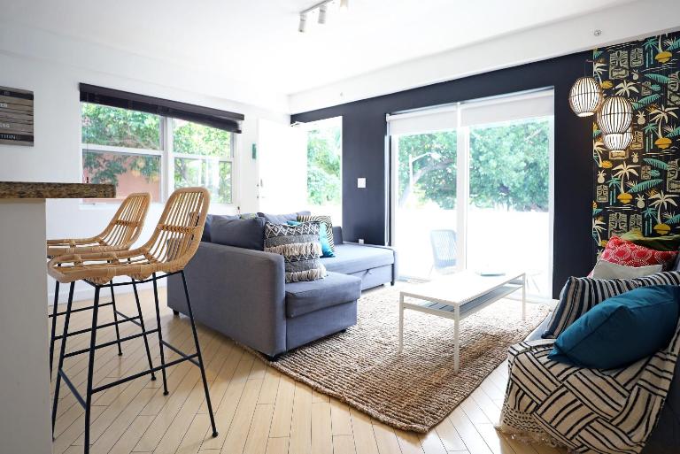 South Beach Walk to Sea Free Parking & Balcony Family & Pet Friendly - B&B Miami Beach