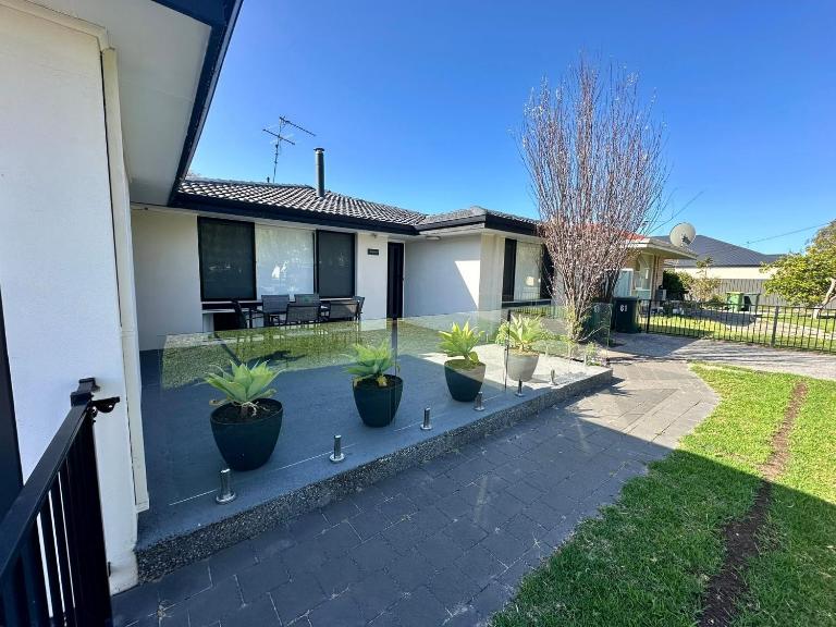 Zennor House - Busselton - Bed and Breakfast Busselton