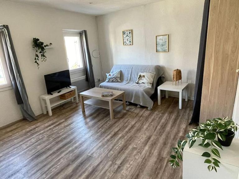 Grand Studio à 100m des plages - Chambres d'hôtes Toulon