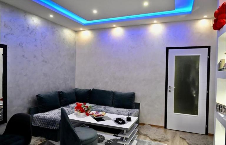 Apartman Suzii - Bed and Breakfast Pale