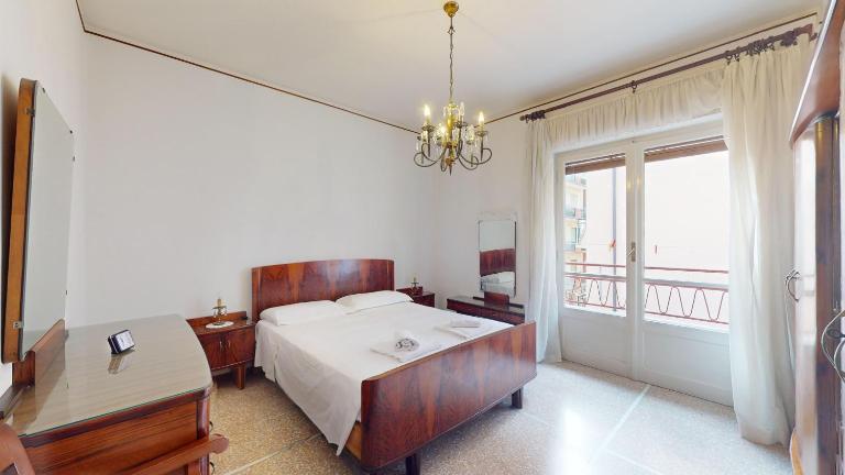 Casa Ines - By Ligooria - B&B Pietra Ligure