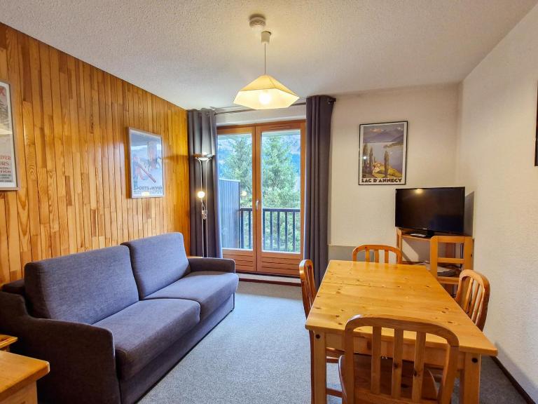 Studio cabine confortable à Flaine, balcon sud, proche pistes - FR-1-425-171 - Bed and Breakfast Flaine