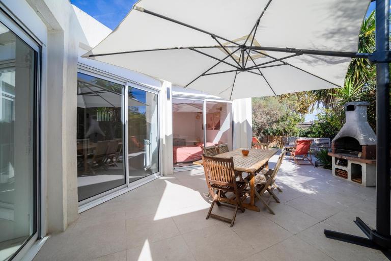 VILLA BORD DE MER 6 COUCHAGES AVEC JARDIN ET GARAGE - B&B La Grande-Motte
