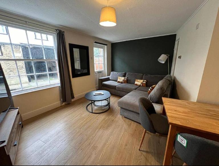 Centralised St Helens in Abingdon By Prescott Apartments - B&B Abingdon