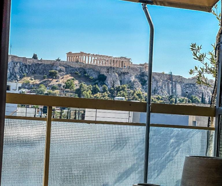 Acropolis Vicinity Penthouse - B&B Atenas