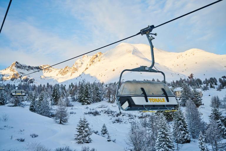 Brici's House 69 - Ski-in Ski-out Apartment Tonale - B&B Tonale