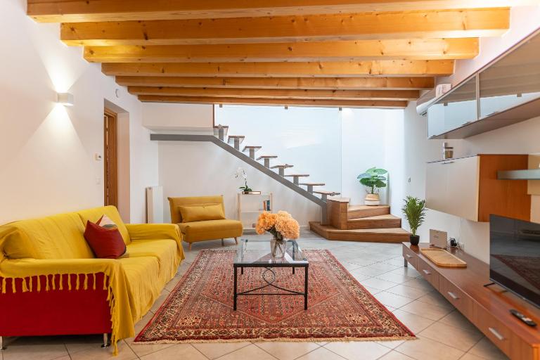 NEST LIVING Sunset 42 - city center - Ferienwohnung Udine