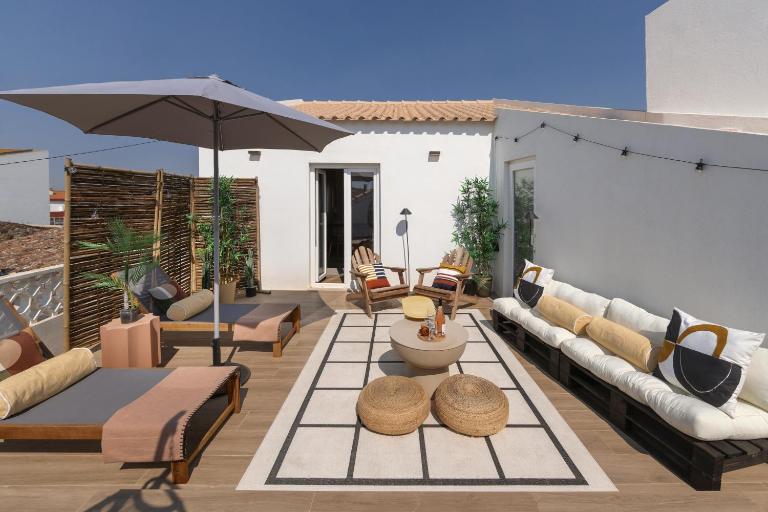 Surf & Chill Peniche Villa - B&B Atouguia da Baleia