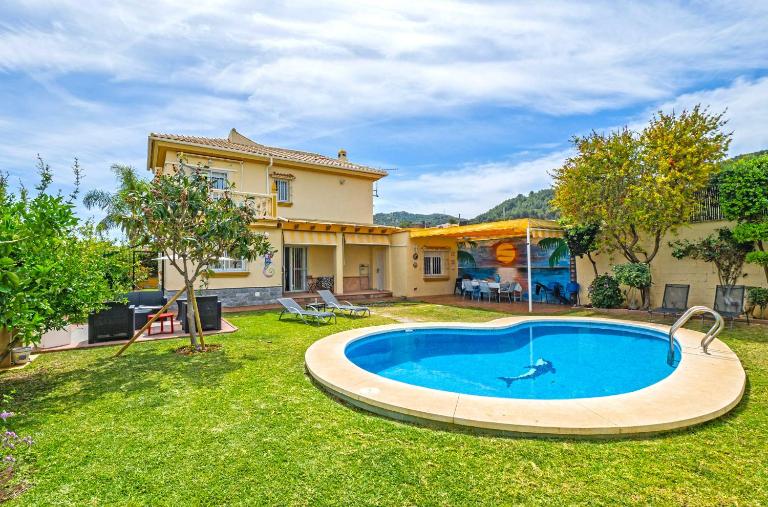 Cubo's Villa Sunray - B&B Alhaurín de la Torre