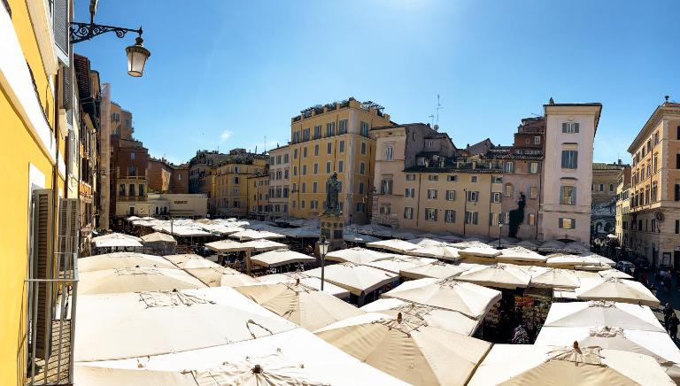 Exclusive 3BR with View over Campo de Fiori IREX Apartment - Ferienwohnung Rom