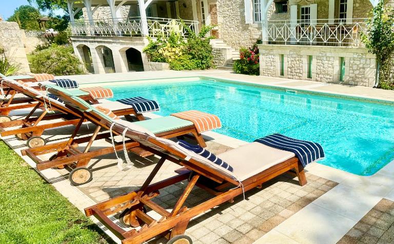 Château de Lafont Suites - Bed and Breakfast Saint-Vivien