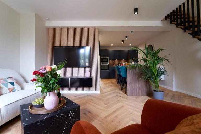Le Nid Suspendu-insolite-GARAGE-wifi-Clim - B&B Toulon