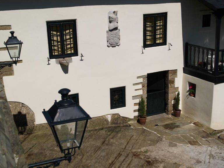 Pazo Casa Solariega de Cervantes - Bed and Breakfast San Román
