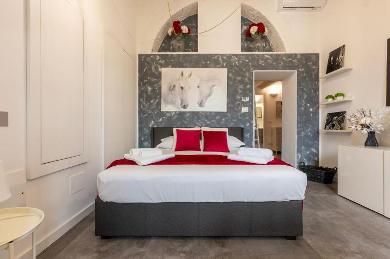 [Centro-Via Garibaldi] Elegante Mansarda con A/C - Bed and Breakfast Turijn