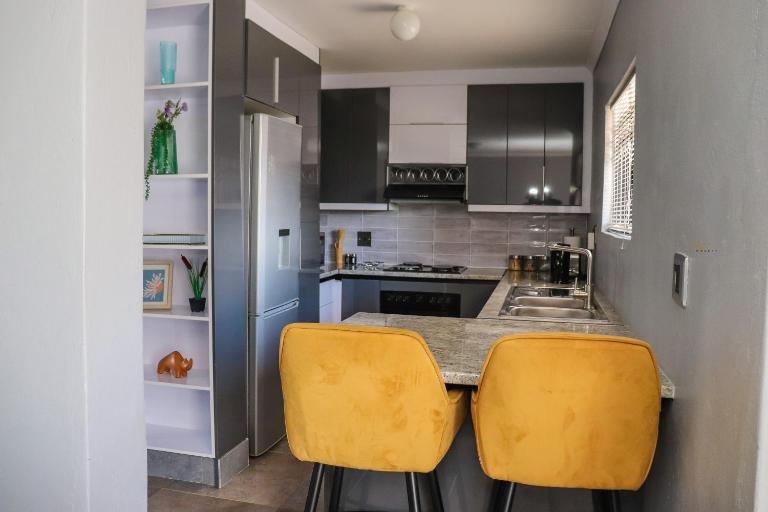 Centrally Located Luxurious Unit in CBD - B&B Maseru