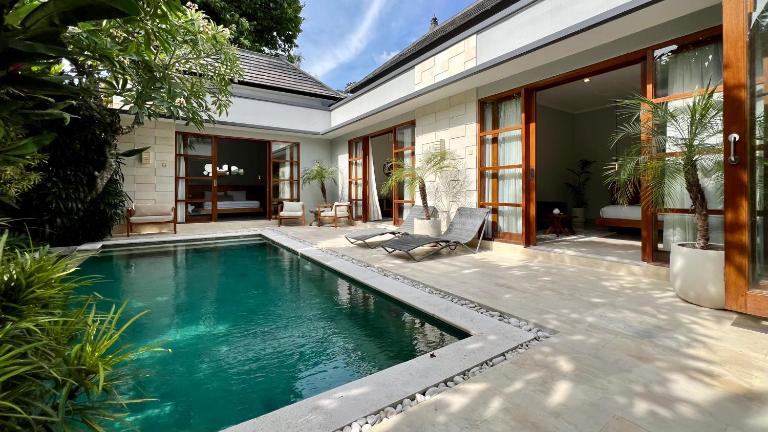 Villa Voyage 5 - B&B Seminyak