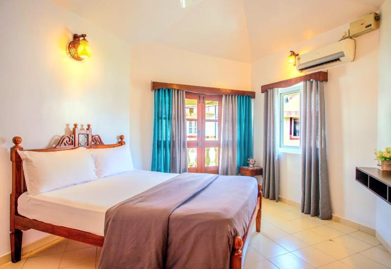 'Golden Sand Dunes' 1bhk Benaulim beach apartment - B&B Benaulim
