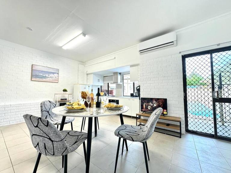 Convenient 2-Bedroom Studio in Macgregor - B&B Brisbane