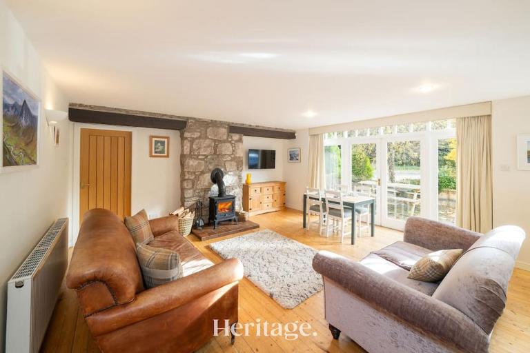 The Stables Cottage, Aboyne, Peaceful Stay in Royal Deeside - B&B Aboyne