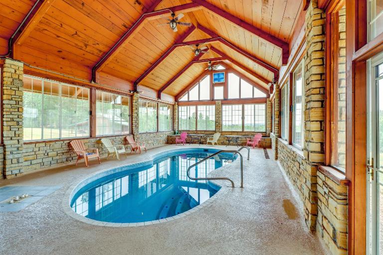 Hike & Fish: Studio w/ Pool Access in Shirley! - B&B Fairfield Bay