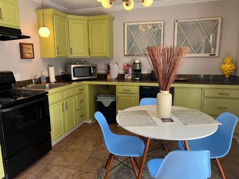 Cute 2 bedroom near LSU - B&B Baton Rouge