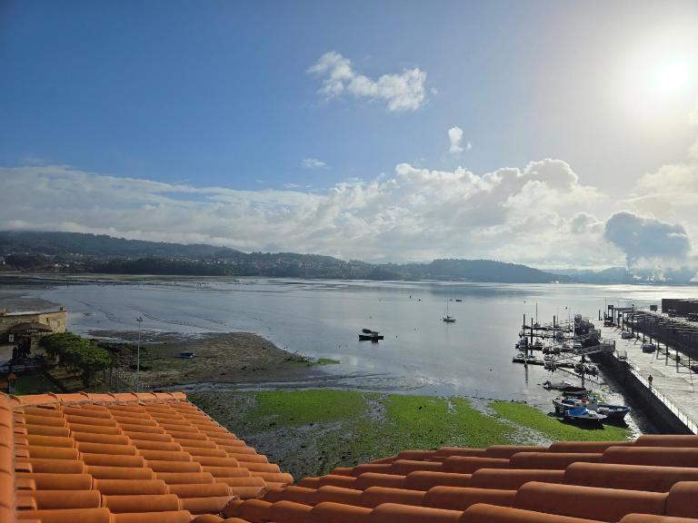 Ático Pequeño Paraíso Combarro - B&B Combarro