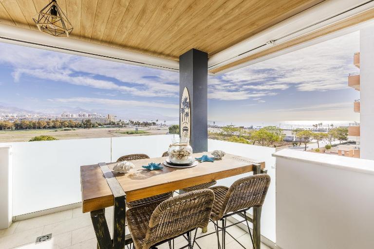 A&N Terrace Coast Apartment with Pool & Parking - B&B Torre del Mar