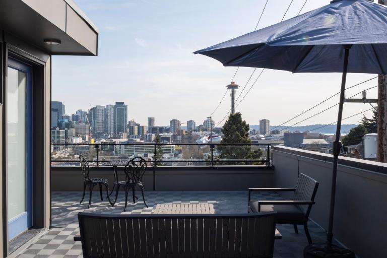 Modern Townhome with Space Needle View - Chambres d'hôtes Seattle