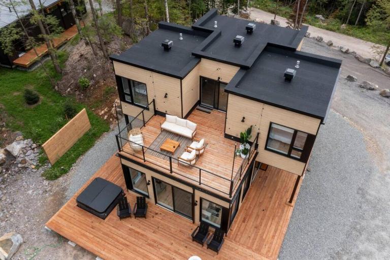 Ultra Luxurious Modern Chalet Private Jacuzzi - B&B La Conception