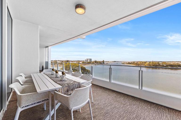 Breathtaking Waterfront Apartment in Mandurah - B&B Mandurah