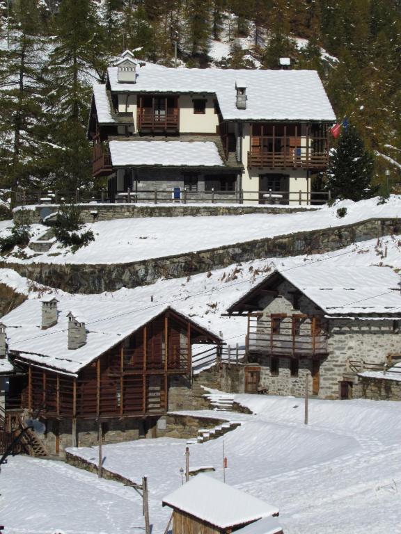 Il Piccolo Residence - B&B Gressoney-La-Trinitè