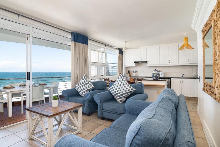 Chakas Cove 36 - B&B Ballito