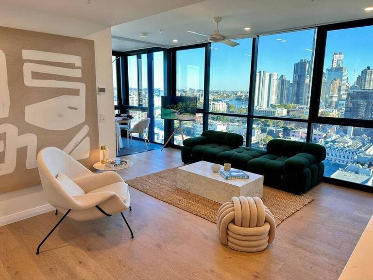 Utopia City Oasis Exquisite Urban Retreat - B&B Brisbane